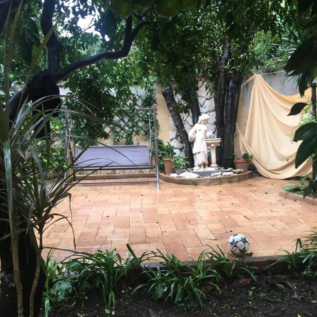 Bed and Breakfast Il Giardino Di Daphne Neapel Exterior foto